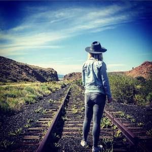 Meet your Posher, Jillian